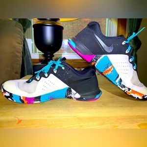 Women’s Nike Metcon 2 multicolor sneakers